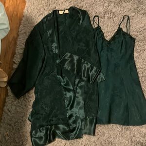 Vintage Gold Label Victoria Secret Small Grn Short Robe and P nightgown